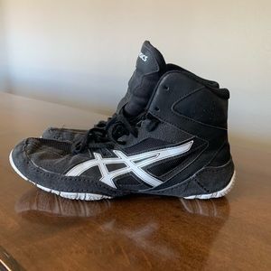 ASICS wrestling shoes